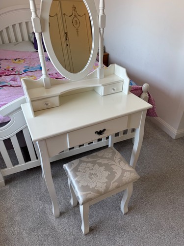 Dressing table with - dressing, stool